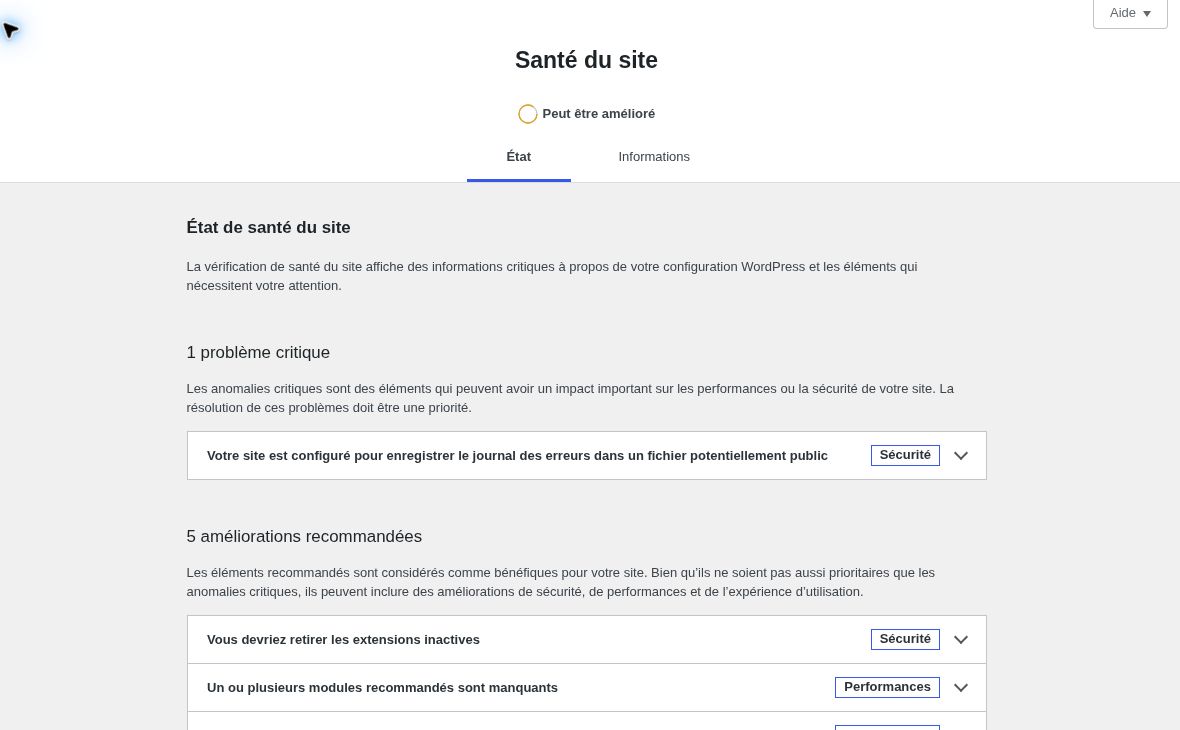 Lire un diagnostic. Santé du site signale ici un journal d’erreurs potentiellement public dans l’environnement d’exercice. Une alerte invite à comprendre la configuration ; ce n’est pas la preuve qu’un site a été piraté.